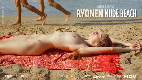 Ryonen spiaggia per nudisti