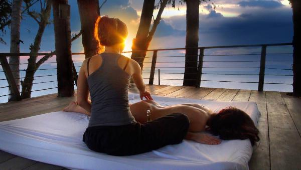Massaggio climax al tramonto