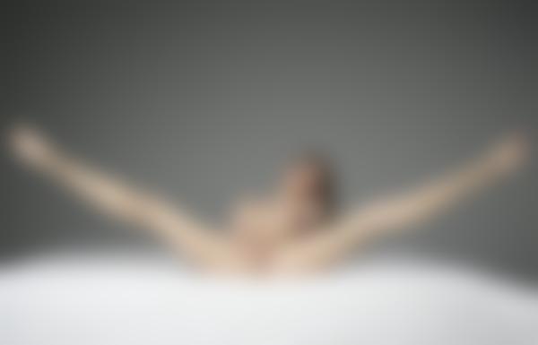 Immagine n.10 dalla galleria Anna L nudi mozzafiato