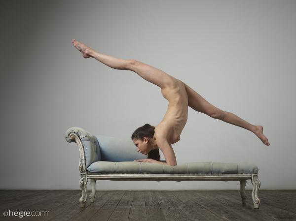Bild #3 aus der Galerie Eva Die Schönheit einer Ballerina