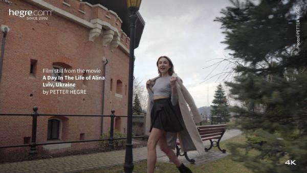 Ekrāna paņemšana #8 no filmas Diena Alīnas dzīvē, Ļvova, Ukraina 2. daļa