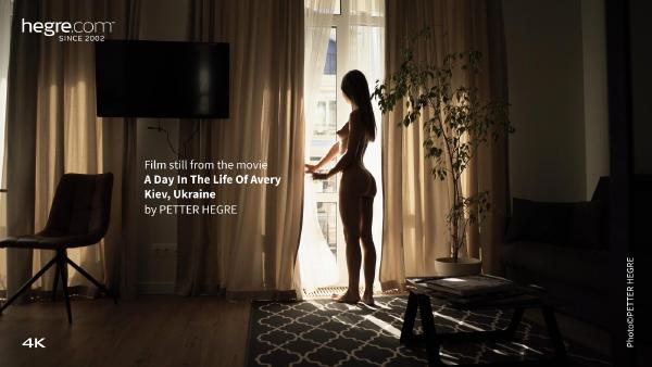 Skærmgreb #2 fra filmen En dag i Averys liv, Kiev, Ukraine