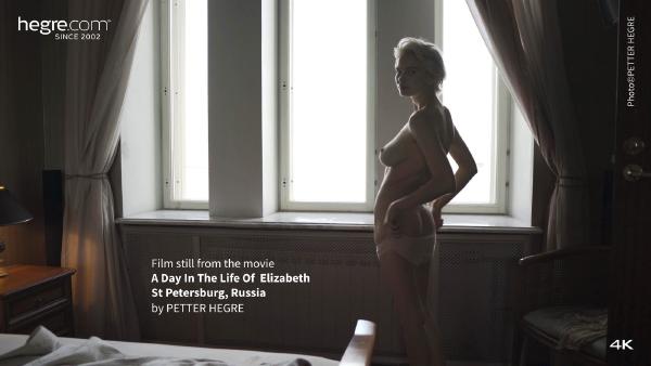 Skærmgreb #4 fra filmen En dag i Elizabeths liv, Skt. Petersborg, Rusland