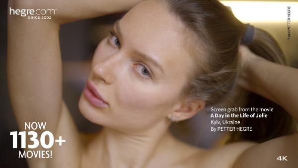 电影 乌克兰基辅朱莉的日常生活 中的屏幕截图 #6