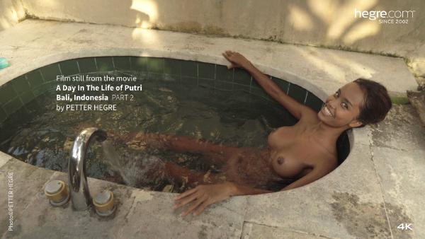 Ekrano paėmimas #7 iš filmo Diena Putri gyvenime, Balis, Indonezija – antra dalis