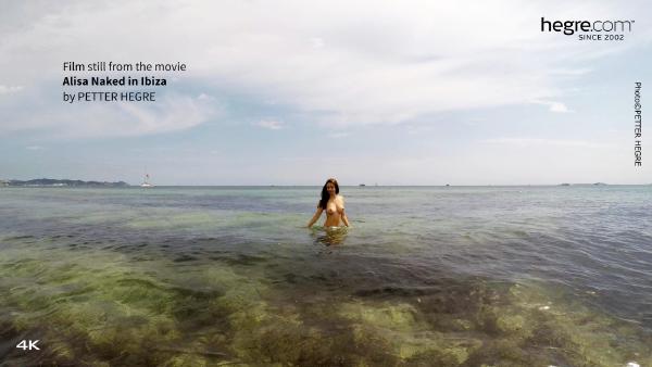 Skjermtak #1 fra filmen Alisa naken på Ibiza