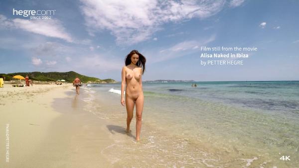 Skærmgreb #8 fra filmen Alisa nøgen på Ibiza