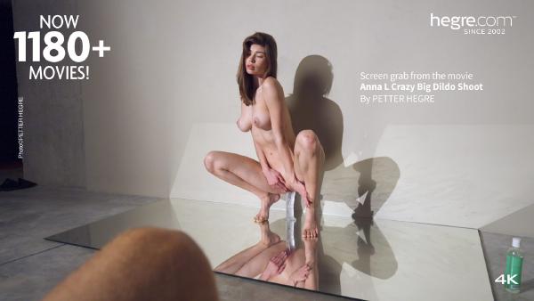 Schermopname #5 uit de film Anna L Crazy Big Dildo Shoot