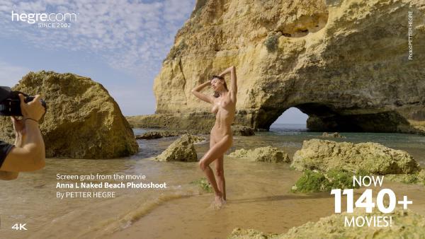 Skjermtak #5 fra filmen Anna L. Naken fotoseanse på stranden