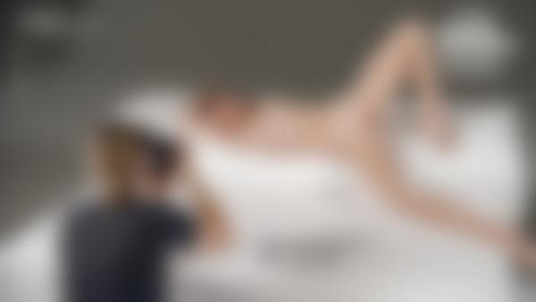 Anna L Yatakta Çıplak filminden # 9 ekran görüntüsü