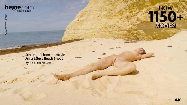 Ekrāna paņemšana #7 no filmas Anna L. Seksīgā pludmales fotosesija