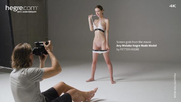 Skjermtak #7 fra filmen Enhver Moloko Hegre nakenmodell