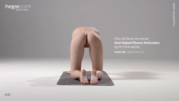 电影 阿里尔赤裸裸的健身动机 中的屏幕截图 #3