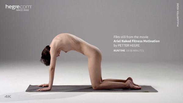 电影 阿里尔赤裸裸的健身动机 中的屏幕截图 #1