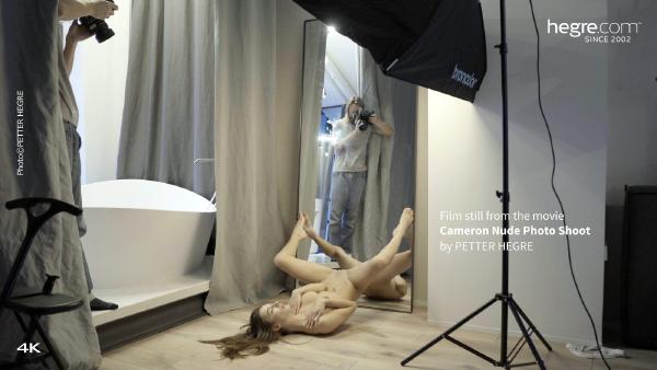 Captura de tela #6 do filme Cameron Nude Photo Shoot