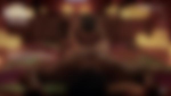 Kuvakaappaus #11 elokuvasta Charlotta Tantra -temppelihieronta