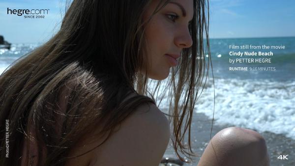 Screenshot #6 dal film Cindy Nude Beach