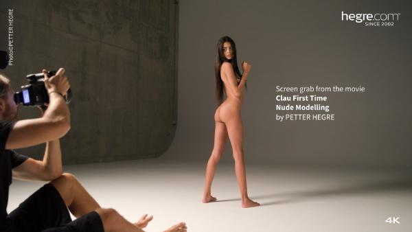 Skærmgreb #2 fra filmen Clau Første gangs nøgenmodellering
