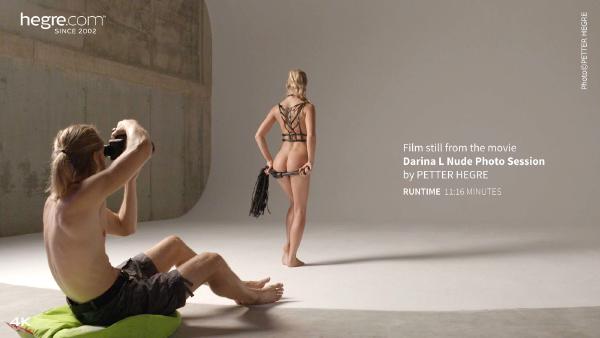 Tangkapan layar # 2 dari film Darina L Nude Photo Session