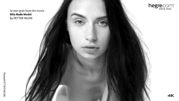Dita Nude Model filminden # 1 ekran görüntüsü