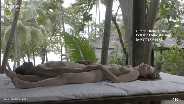 Skärmgrepp #3 från filmen Extatisk erotisk massage