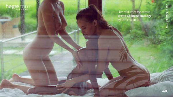 Skærmgreb #1 fra filmen Erotisk balinesisk massage