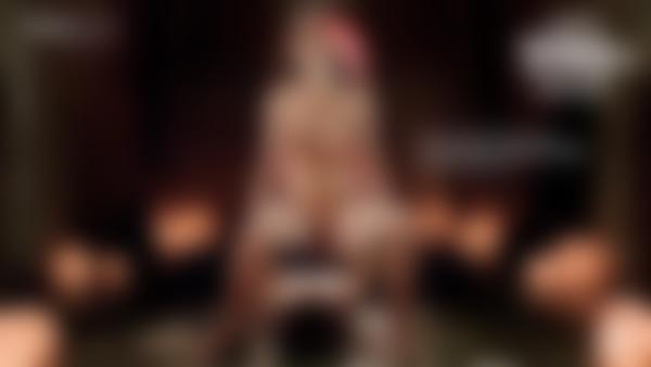 Schermopname #11 uit de film Vrouwelijke tantrische tempelmassage