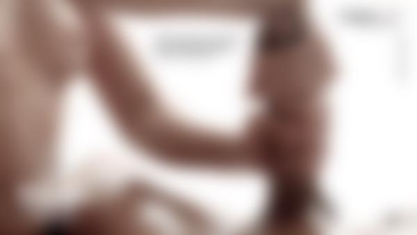 फ़िल्म 12 से स्क्रीन ग्रैब # ललित कला कामुक मालिश