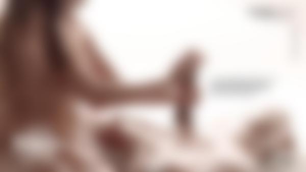 फ़िल्म 11 से स्क्रीन ग्रैब # ललित कला कामुक मालिश