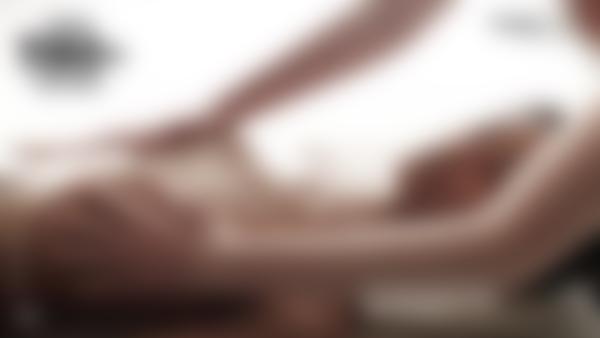 İlk Kez Orgazm Masajı filminden # 10 ekran görüntüsü