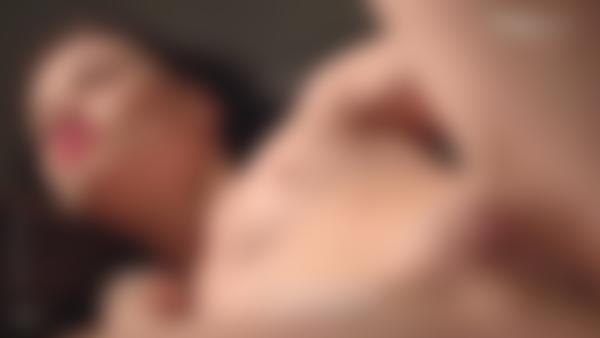 Kuvakaappaus #12 elokuvasta Grace Erotic Photoshoot