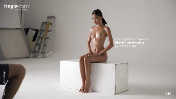 Skärmgrepp #2 från filmen Hiromi nakenmodellering
