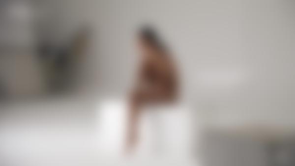 Captura de pantalla #11 de la película Hiromi desnuda modelando