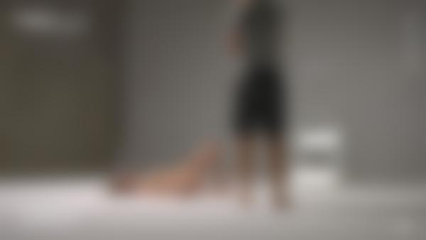 Skärmgrepp #12 från filmen Jenna nakenmodell