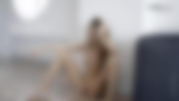 फ़िल्म 11 से स्क्रीन ग्रैब # जोली की पहली नग्न फोटो शूट