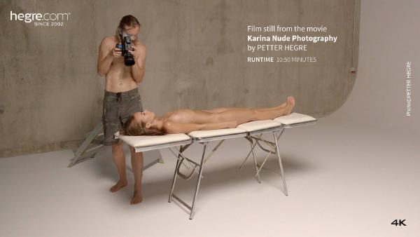 Skjermtak #3 fra filmen Karina nakenfotografering