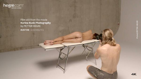 Skjermtak #4 fra filmen Karina nakenfotografering