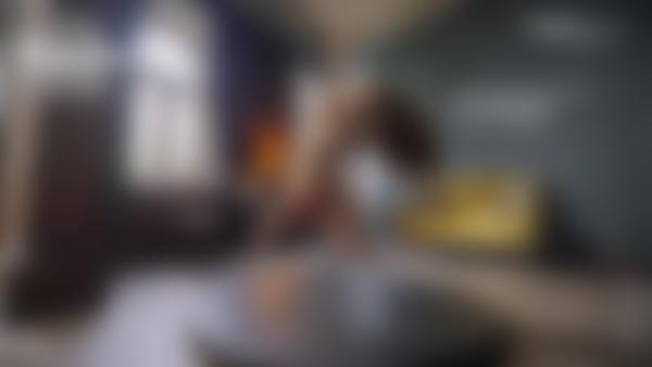 फ़िल्म 10 से स्क्रीन ग्रैब # केसेनिया जी स्ट्रिपटीज़