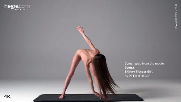 Ekrano paėmimas #4 iš filmo Leona Skinny Fitness Girl