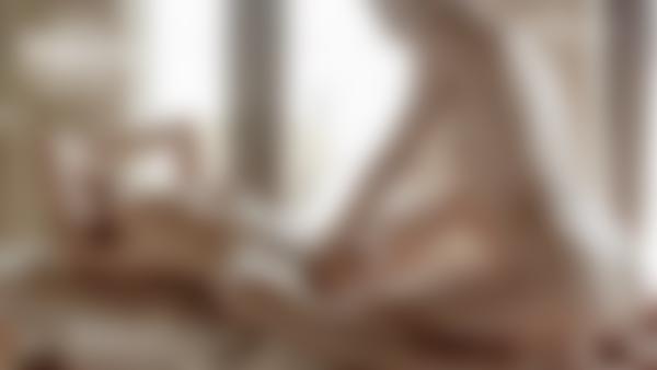 Skærmgreb #12 fra filmen Lingam Honoring Oral Massage