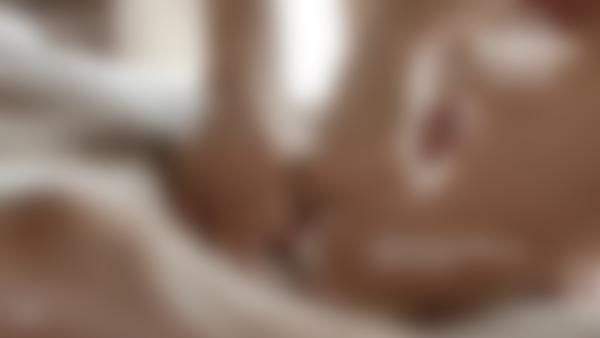 Skærmgreb #10 fra filmen Lingam Honoring Oral Massage