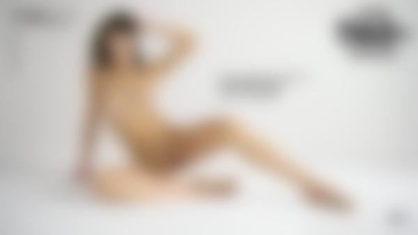 电影 Lola L 完美身材 中的屏幕截图 #12