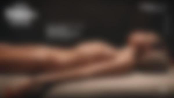 Ekrano paėmimas #12 iš filmo Malena A ir Sol tantros meistrų masažas