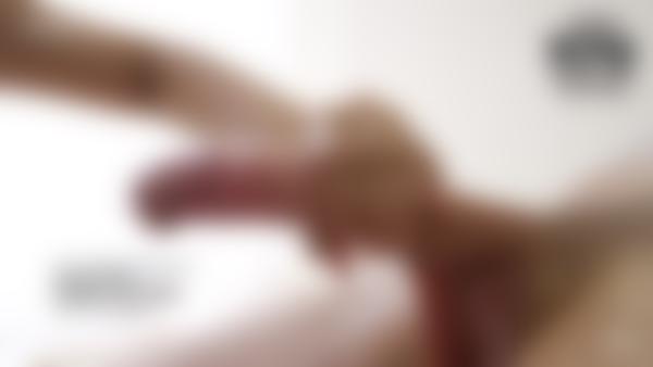 Capture d'écran #12 du film Manson et Nana, grosse bite blanche, branlette