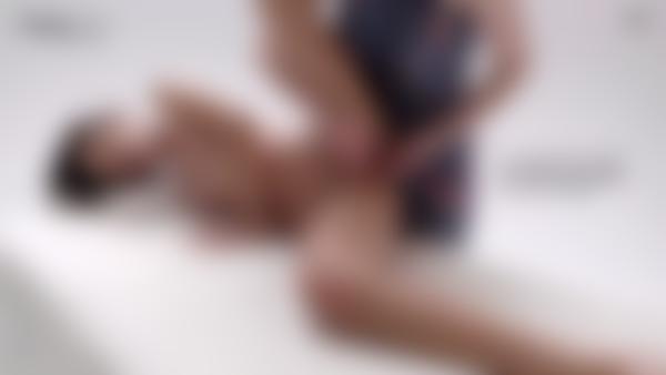 Skærmgreb #12 fra filmen Onani massage