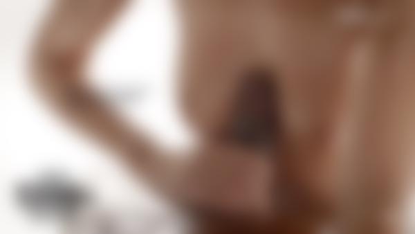 Screenshot #10 dal film Massaggio per stuzzicare il pene