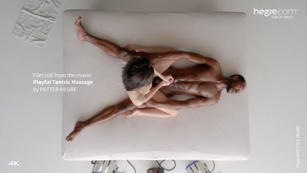 Ekrano paėmimas #3 iš filmo Žaismingas tantrinis masažas