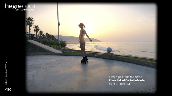 Tangkapan layar # 7 dari film Riana Naked On Rollerblades