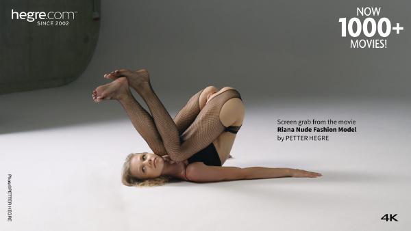 Ekrano paėmimas #8 iš filmo Riana Nude mados modelis