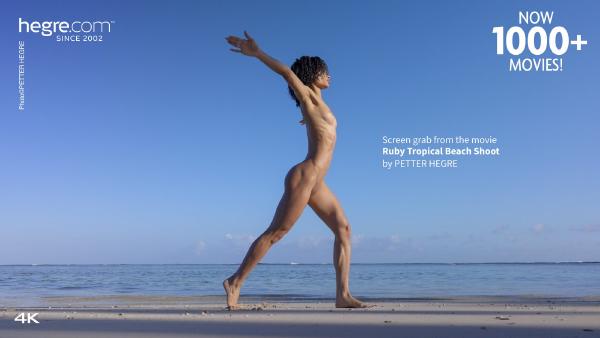 Screenshot #2 aus dem Film Ruby Shooting am tropischen Strand